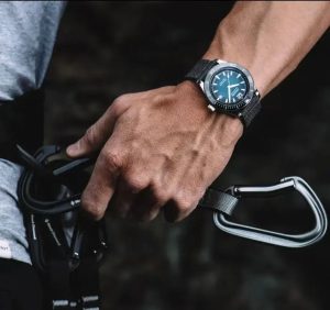 宇聯(lián)表推出宇聯(lián)表推出全新諾拉敏斯系列腕表