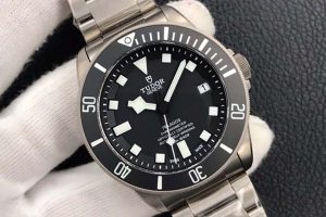 XF帝舵復(fù)刻表黑色戰(zhàn)斧（帝舵鈦土豆）怎么樣