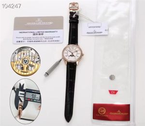 Q8工廠復(fù)刻表積家約會(huì)月相升級(jí)到V7版（復(fù)刻版的積家約會(huì)女表評(píng)測(cè)）