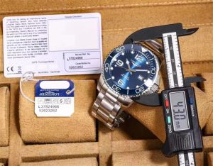 LG廠浪琴復(fù)刻表43mm藍色康卡斯大三針款復(fù)刻腕表是否存在一眼假？