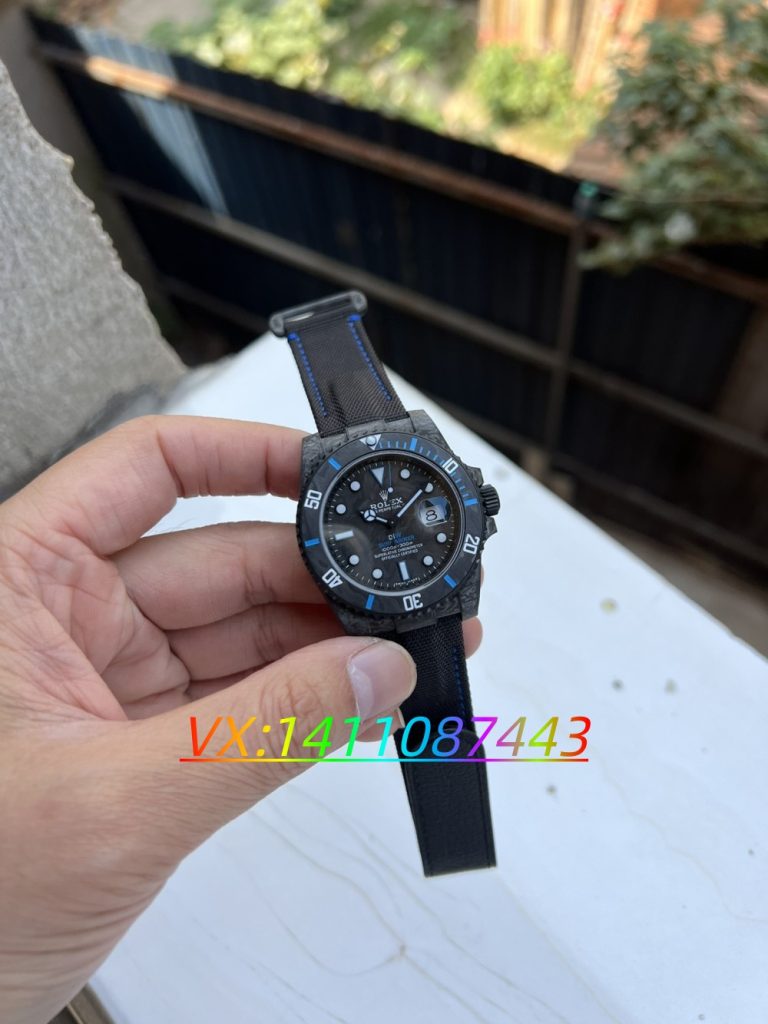 VS廠DIW勞力士碳纖維水鬼:做工細(xì)節(jié)藏玄機(jī),到底值不值入?