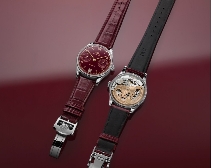 IWC 萬(wàn)國(guó)表葡萄牙系列自動(dòng)腕表 42 馬年特別版：以時(shí)計(jì)之美，致敬農(nóng)歷新年?